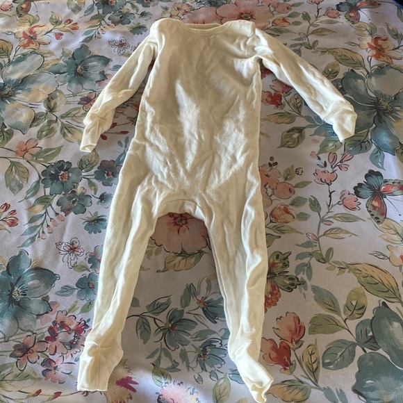 mustela Pajamas Gently Used Mustela Stelatopia Skin Soothing Pajamas Eczema Poshmark